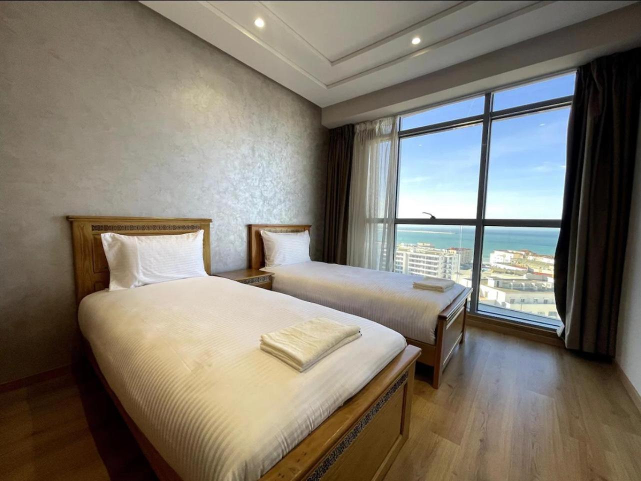 Seafront 2 Bedrooms Flat Tanger Exteriör bild